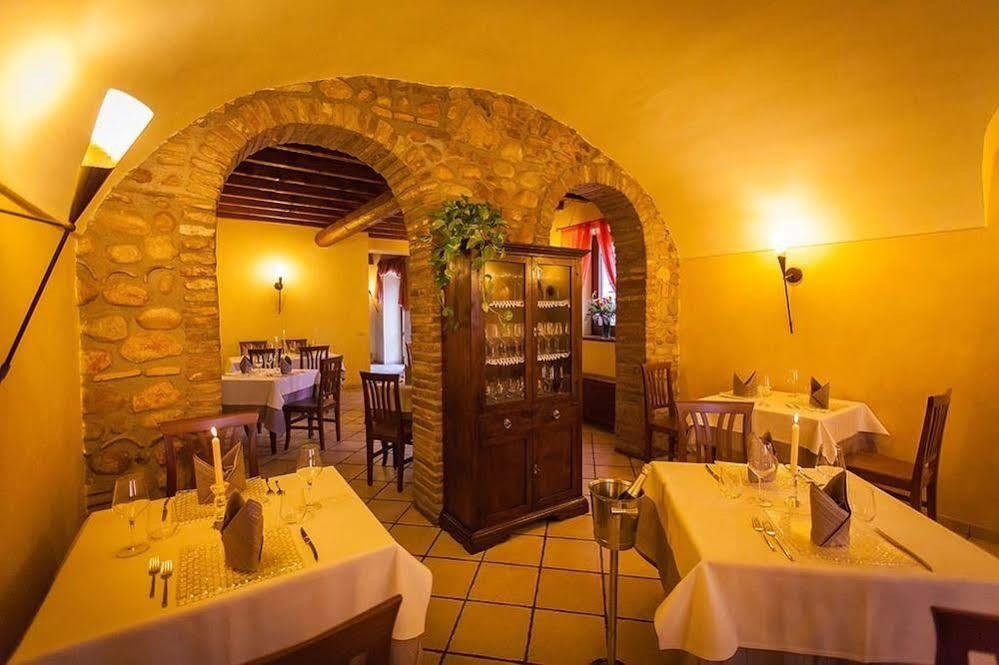 Hotel Alla Corte Dei Bicchi Cavriana Exterior foto